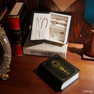 本型アクセサリー収納